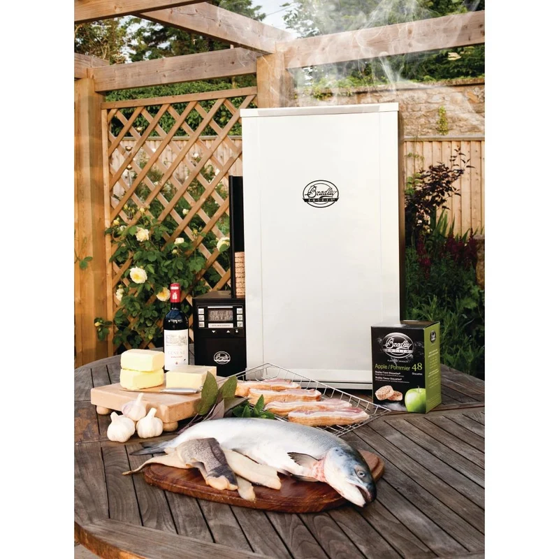 Fumoir électrique numérique 6 niveaux Bradley Smoker BTDS108CE