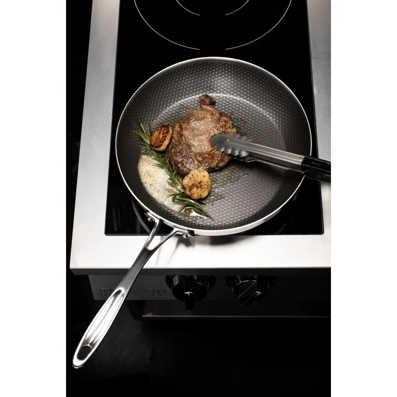 Sauteuse en inox avec revêtement Tri-Shield Vogue 24cm