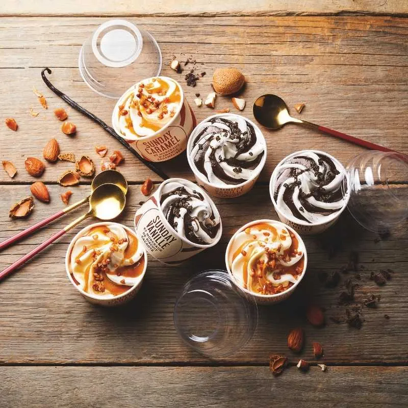4 Sundae au caramel & amandes caramélisées