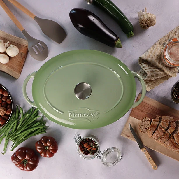 Cocotte Colette ovale 6.5 litres en fonte verte