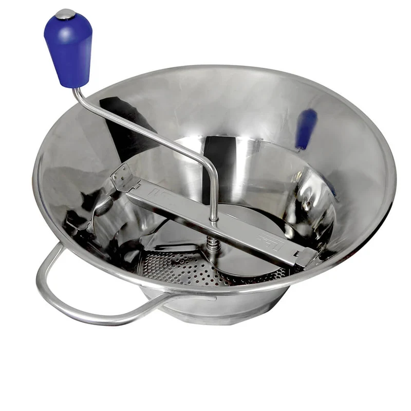 Moulin n°3 inox avec 3 grilles OFFERTES - Louis Tellier