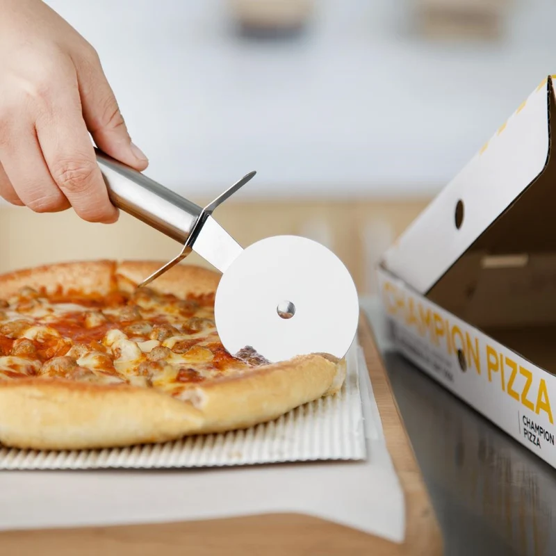 Roulette à pizza Nisbets Essentials en acier inoxydable
