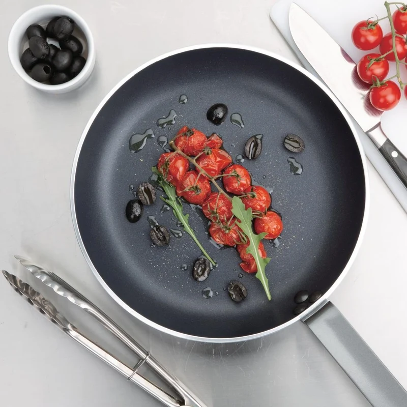 Poêle antiadhésive en aluminium Vogue Teflon Platinum Plus 280mm