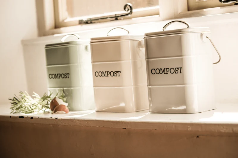 Bac à compost KitchenCraft Living Nostalgia en acier gris 3L