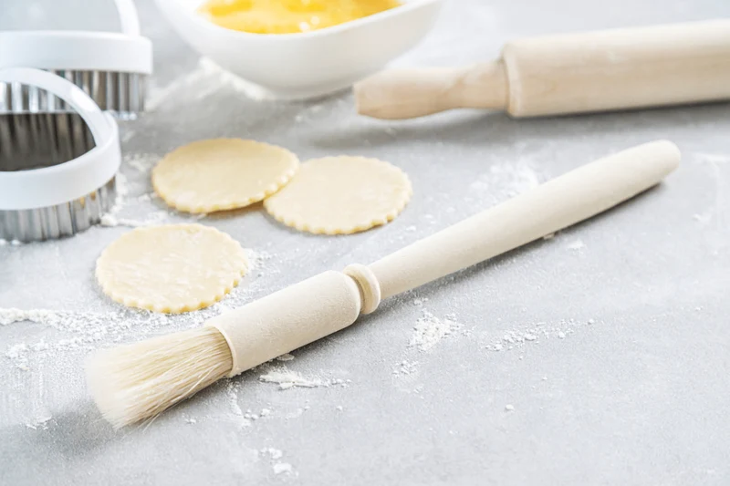 Pinceau pour pâtisserie KitchenCraft à poils naturels en bois de hêtre 25cm