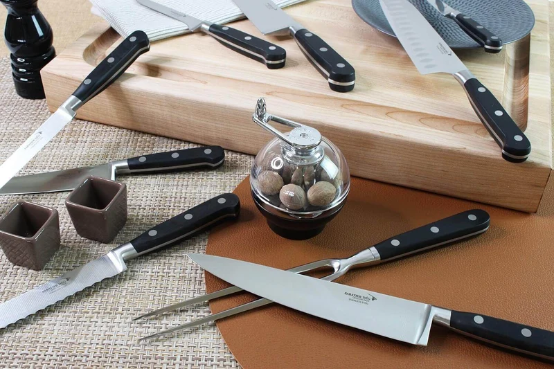 Bloc de 4 couteaux + 1 fusil + 1 fourchette Idéal Sabatier Déglon