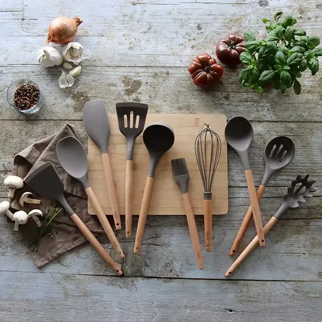 Spatule Eliott en silicone avec manche en bois