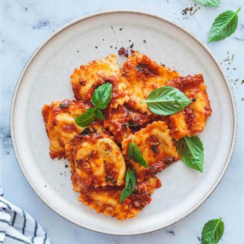 Ravioli sauce tomate et basilic