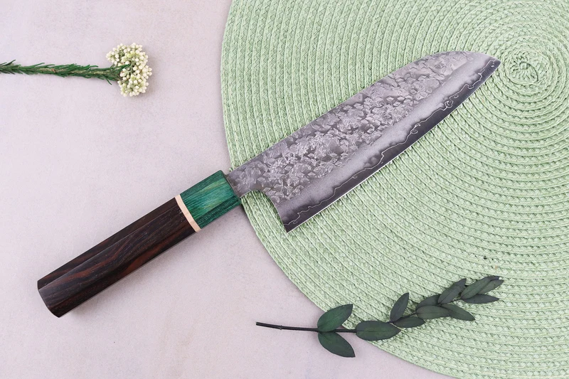 Couteau santoku 16,5cm japonais artisanal Makoto Kurosaki Samidorizuki SGStrix