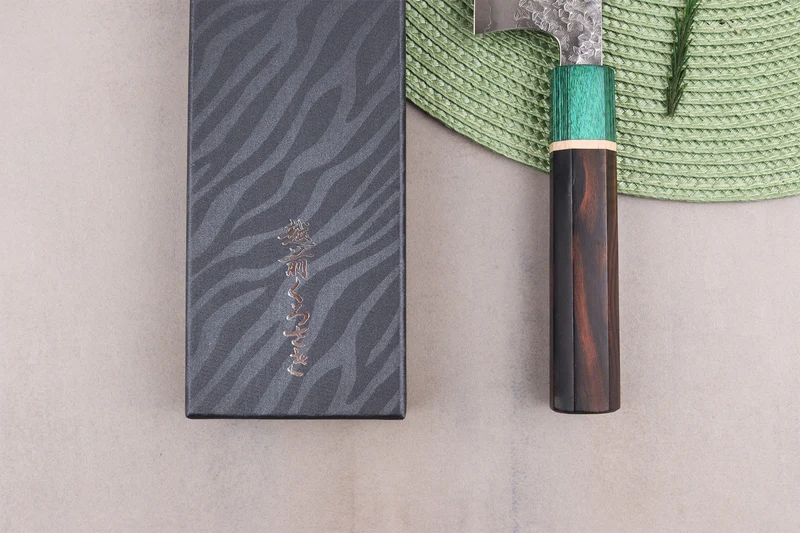 Couteau santoku 16,5cm japonais artisanal Makoto Kurosaki Samidorizuki SGStrix