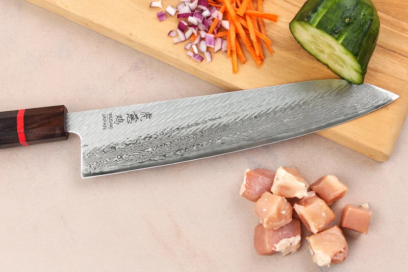 Couteau de chef 24cm japonais artisanal Wusaki Nawame AUS10 damas