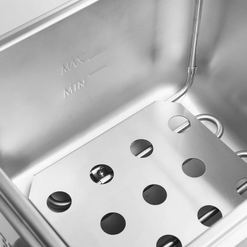 Friteuse électrique simple avec minuterie Buffalo 8L