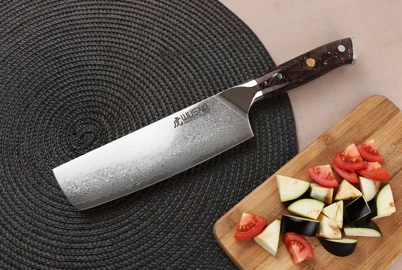 Couteau nakiri Wusaki Sakin Damas 10Cr 17cm manche en fibre de carbone et feuille d'or