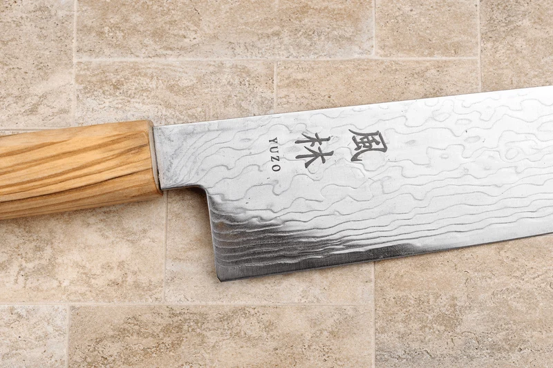 Couteau santoku 18cm japonais Yuzo Ryuho Damas SG2