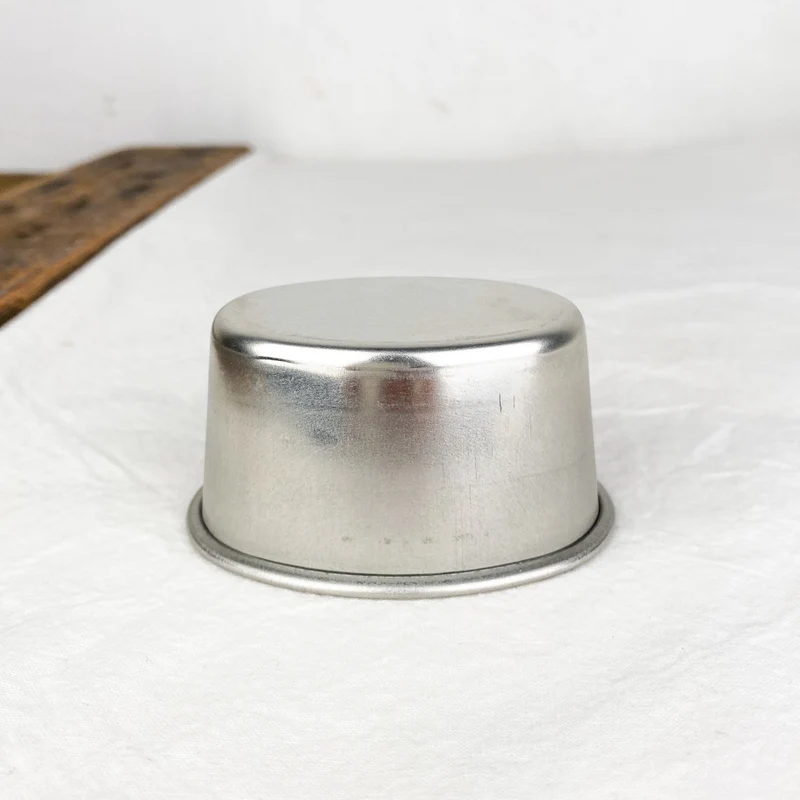 Moule à aspic ovale en fer blanc