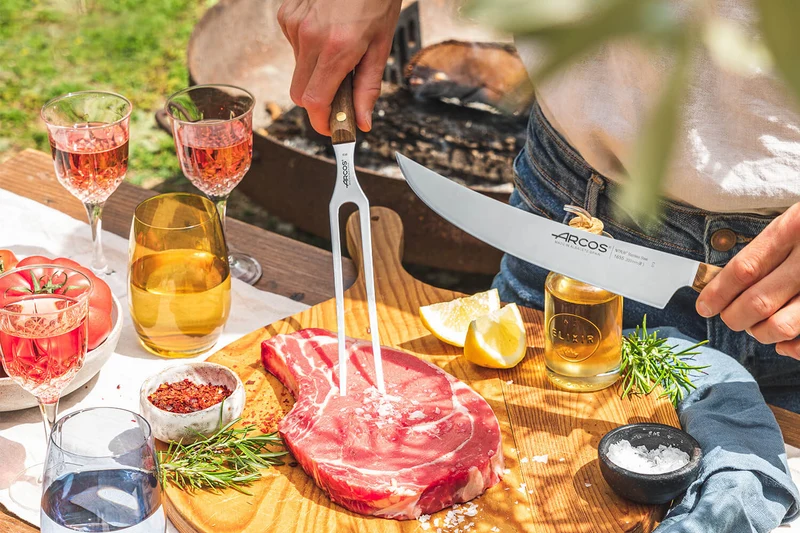 Coffret spécial barbecue Arcos Nordika fouchette + couteau à découper