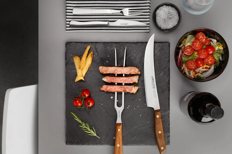 Coffret spécial barbecue Arcos Nordika fouchette + couteau à découper