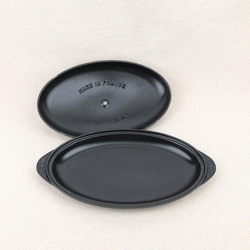 Plat de cuisson ovale en fonte Staub