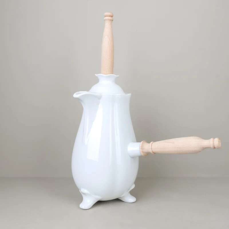 Chocolatière en porcelaine