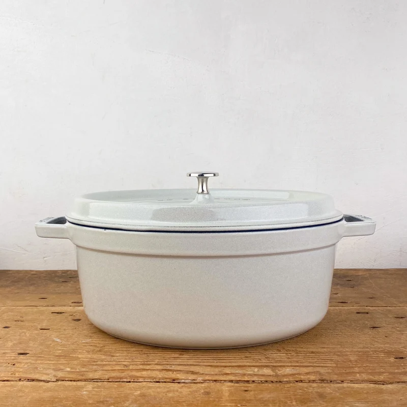 Cocotte en fonte ovale truffe blanche