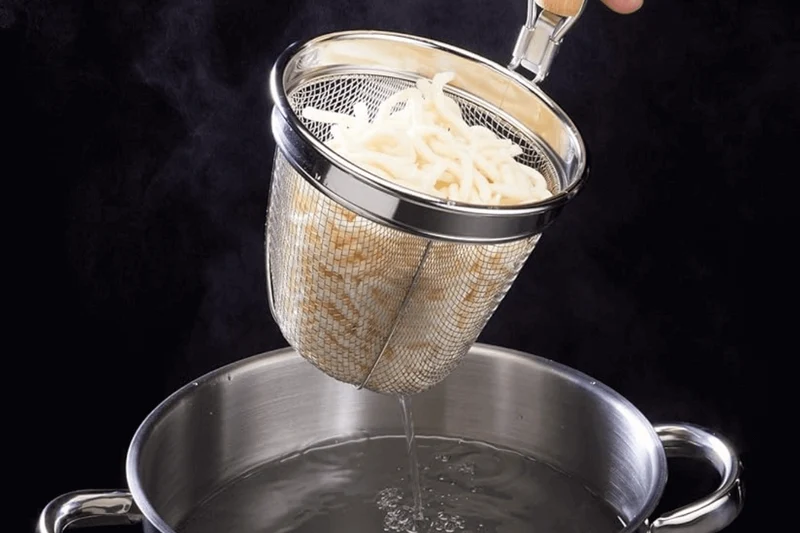 Passoire à nouilles KitchenCraft en acier inoxydable 34cm