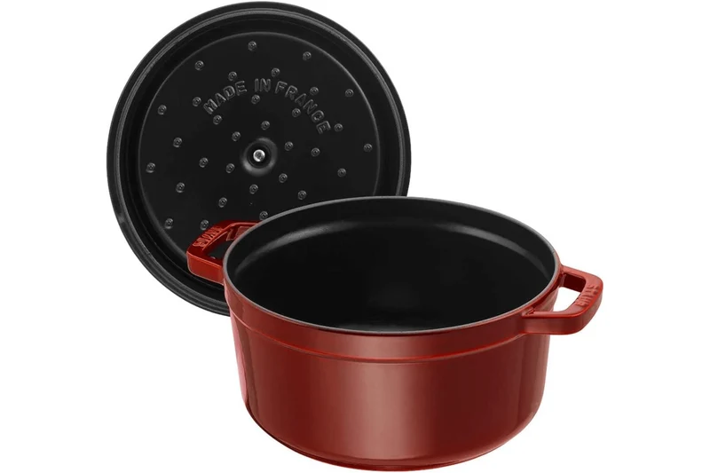 Cocotte Staub ronde en fonte émaillée grenadine