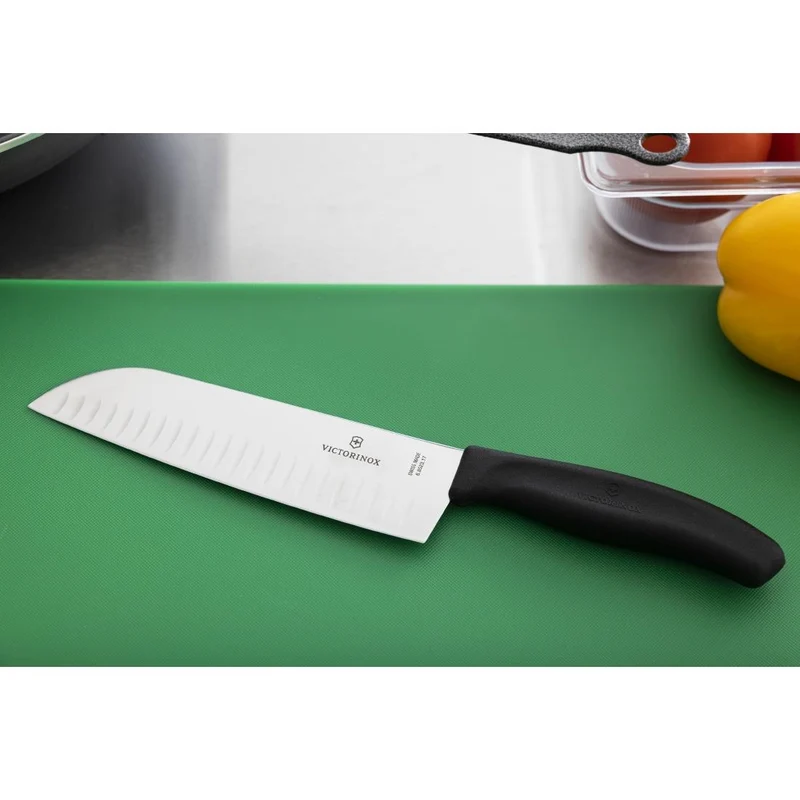 Couteau Santoku alvéolé Victorinox 17cm