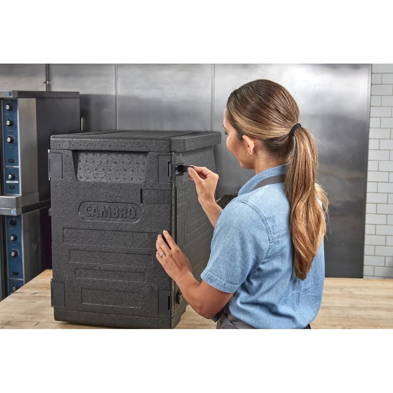 Conteneur EPP à chargement frontal GN 1/1 Cambro 86 litres