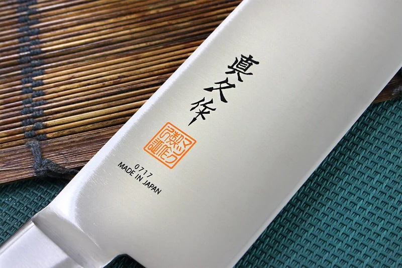 Couteau nakiri japonais MAC Professional 17cm