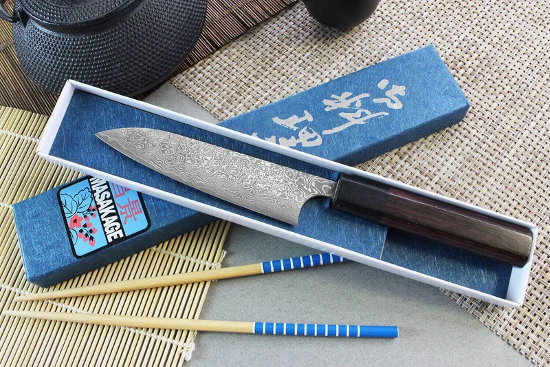 Couteau universel japonais artisanal Masakage Kumo 12cm damas 63 couches
