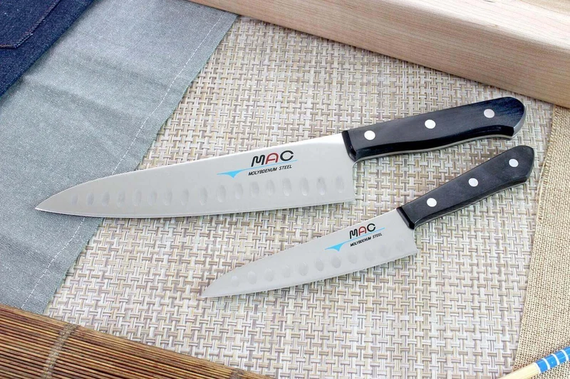 Coffret 2 couteaux japonais MAC Chef alvéolés : Universel 13cm + Chef 20cm