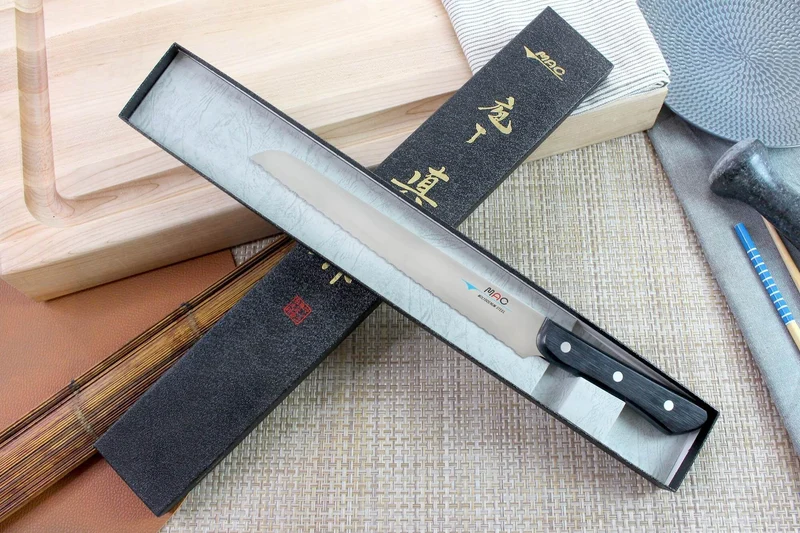 Couteau à pain japonais MAC Chef lame dentelée 22cm
