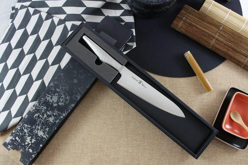 Couteau de chef japonais Shizu Hamono Kyo San Mai tout acier
