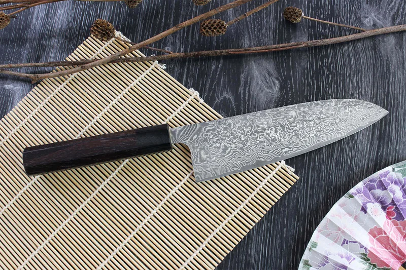 Couteau santoku japonais artisanal Takeshi Saji R2 Nickel Damas 18cm