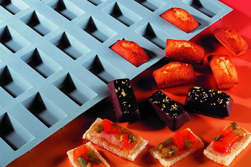 Moule à mini financiers en silicone De Buyer Elastomoule 15 ou 25 alvéoles