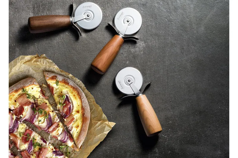 Roulette à pizza Triangle manche bois + coffret