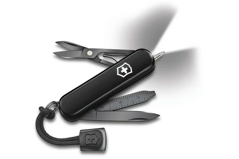 Couteau suisse Victorinox Signature Lite onyx Black Edition 58mm 8 fonctions